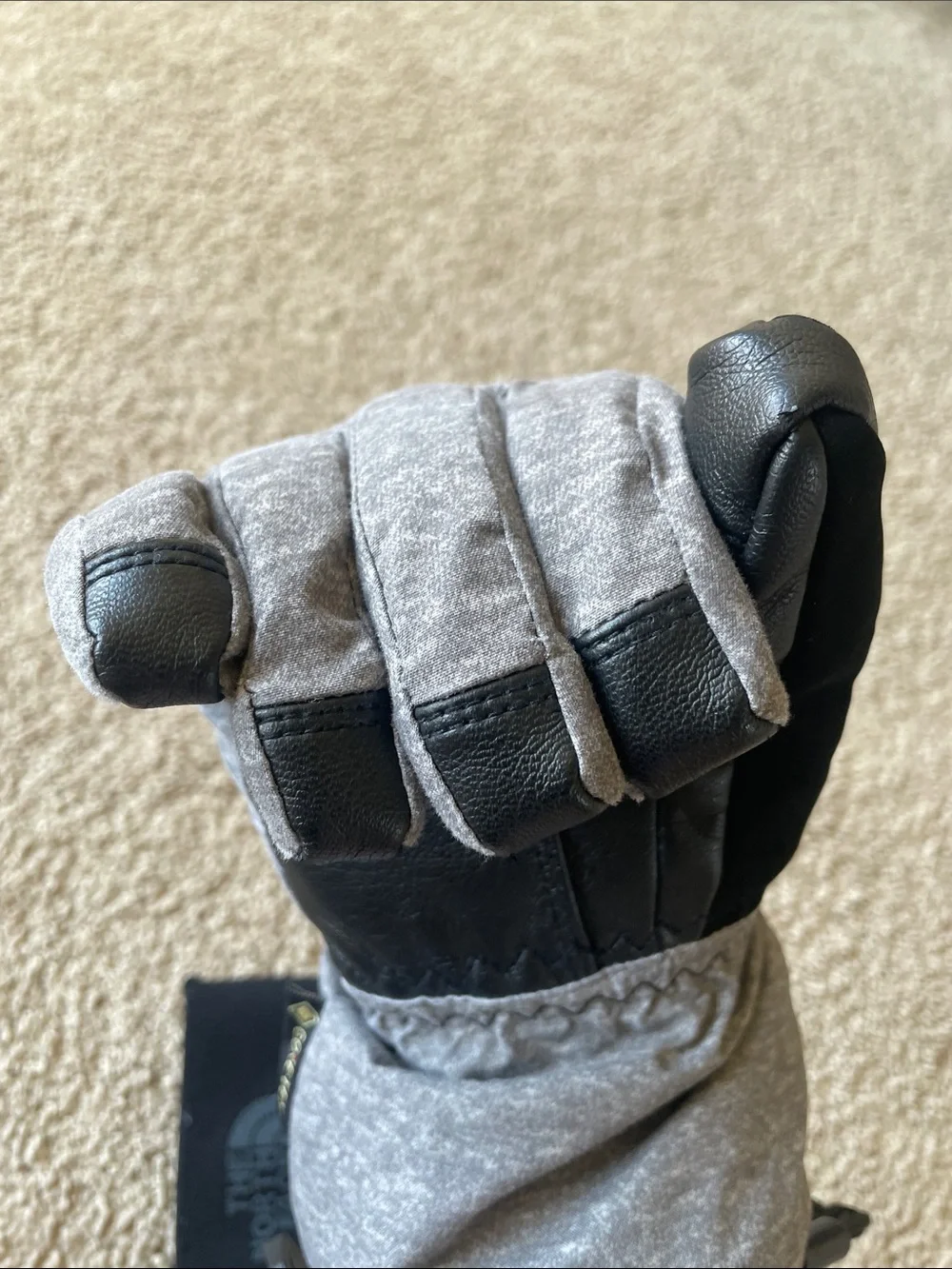 Burton Kid’s Snowboarding Skiing Gloves M Heather Gray/Black Snow Gloves Winter